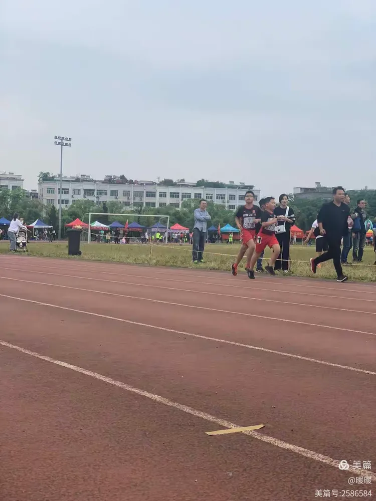 六(7)运动会记事